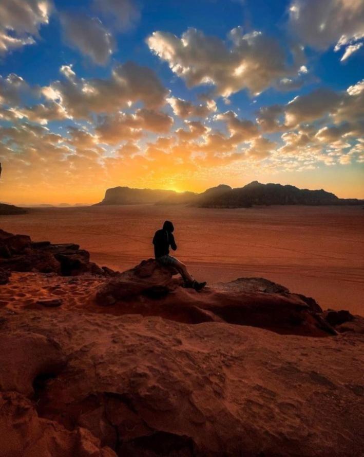 Moon City With Jeep Trips Wadi Rum Exterior photo