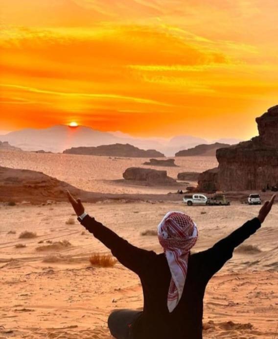 Moon City With Jeep Trips Wadi Rum Exterior photo